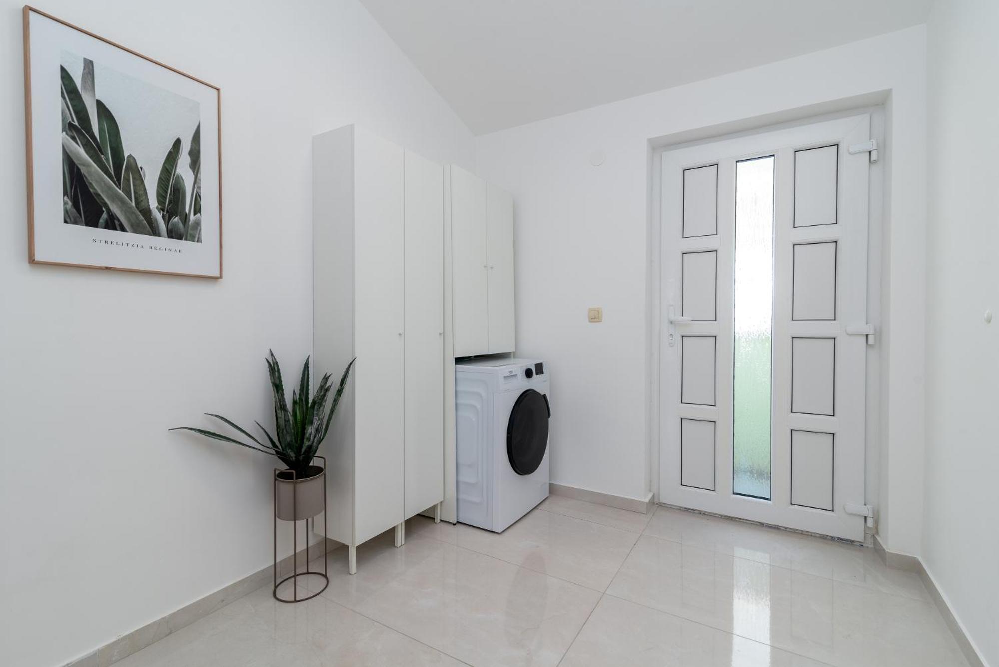 Sea View Apartment Karmen Єсенице Екстер'єр фото
